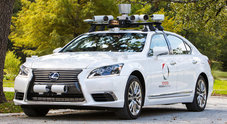 Guida autonoma, anche Toyota ferma i test. La decisione dopo incidente mortale di Uber in Arizona