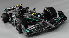 Mercedes, ecco la W14 del riscatto, nel 2023 torna la livrea nera. Wolff: «Inseguiremo ogni millisecondo per ritornare davanti»