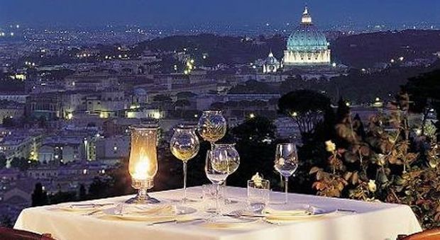 La terrazza del ristorante La Pergola a Roma