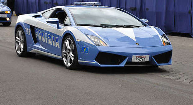 Una Lamborghini della Polizia Stradale