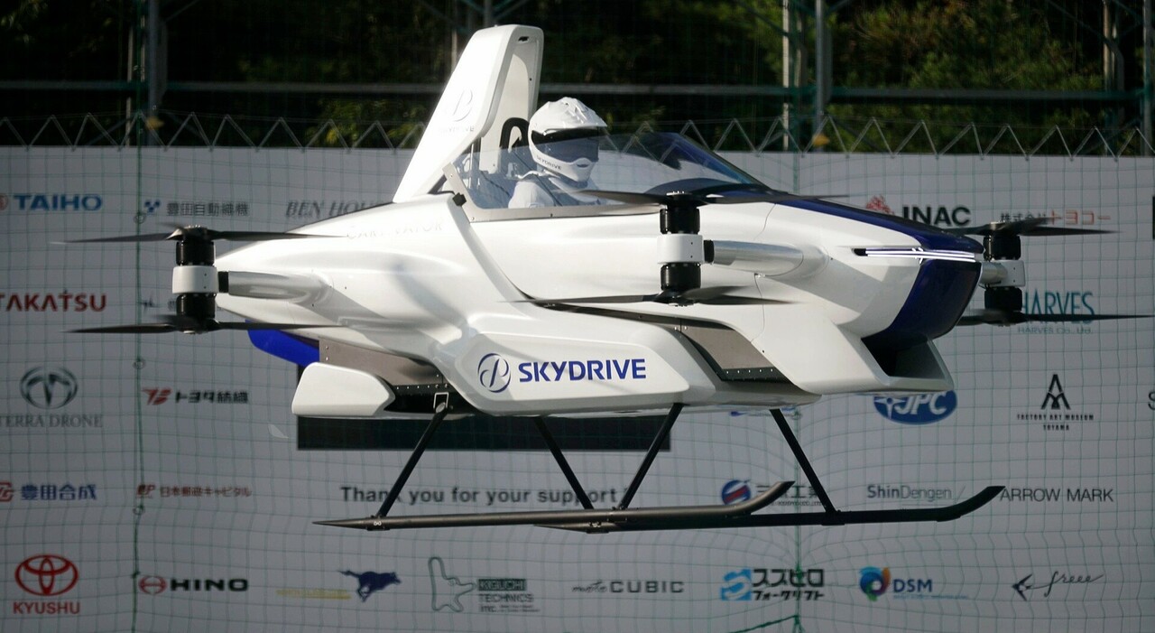 La Casa giapponese ha di recente annunciato, infatti, di aver investito in SkyDrive, società dedicata allo sviluppo di auto volanti e droni da carico