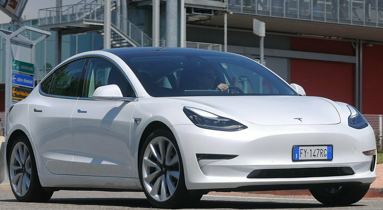 La Tesla Model 3, l'auto elettrica più venduta in Europa a settembre