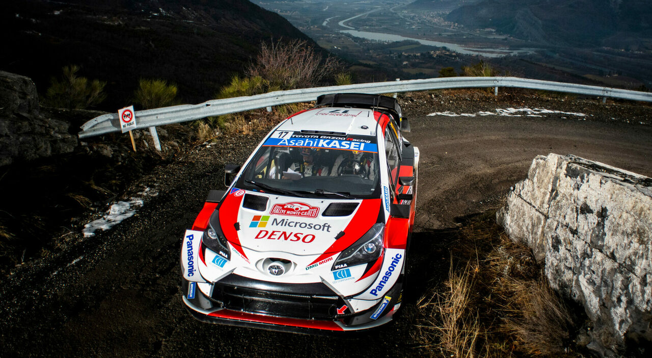 Al Rally di Monte Carlo duello Toyota: Ogier in testa davanti Rovanpera