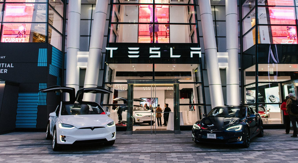 Un dealer Tesla di Boston