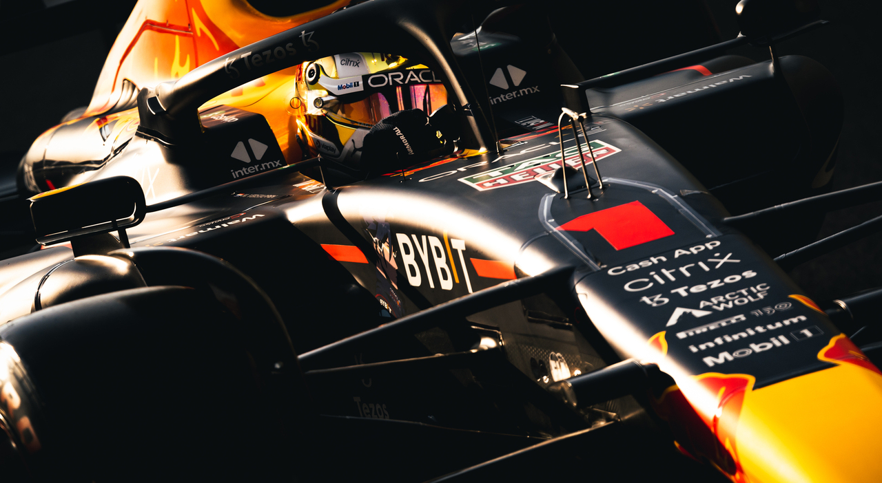 Max Verstappen pole ad Abu Dhabi