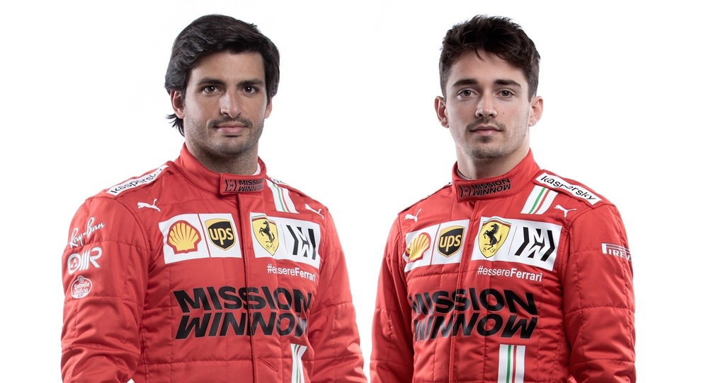 da sinistra il neo pilota della Ferrari Carlos Sainz, e Charles Leclerc