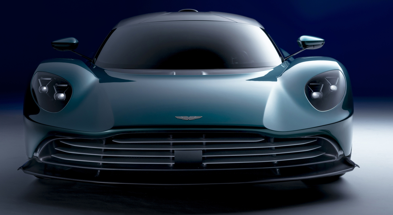 Aston Martin Valhalla, la supercar ibrida plug-in