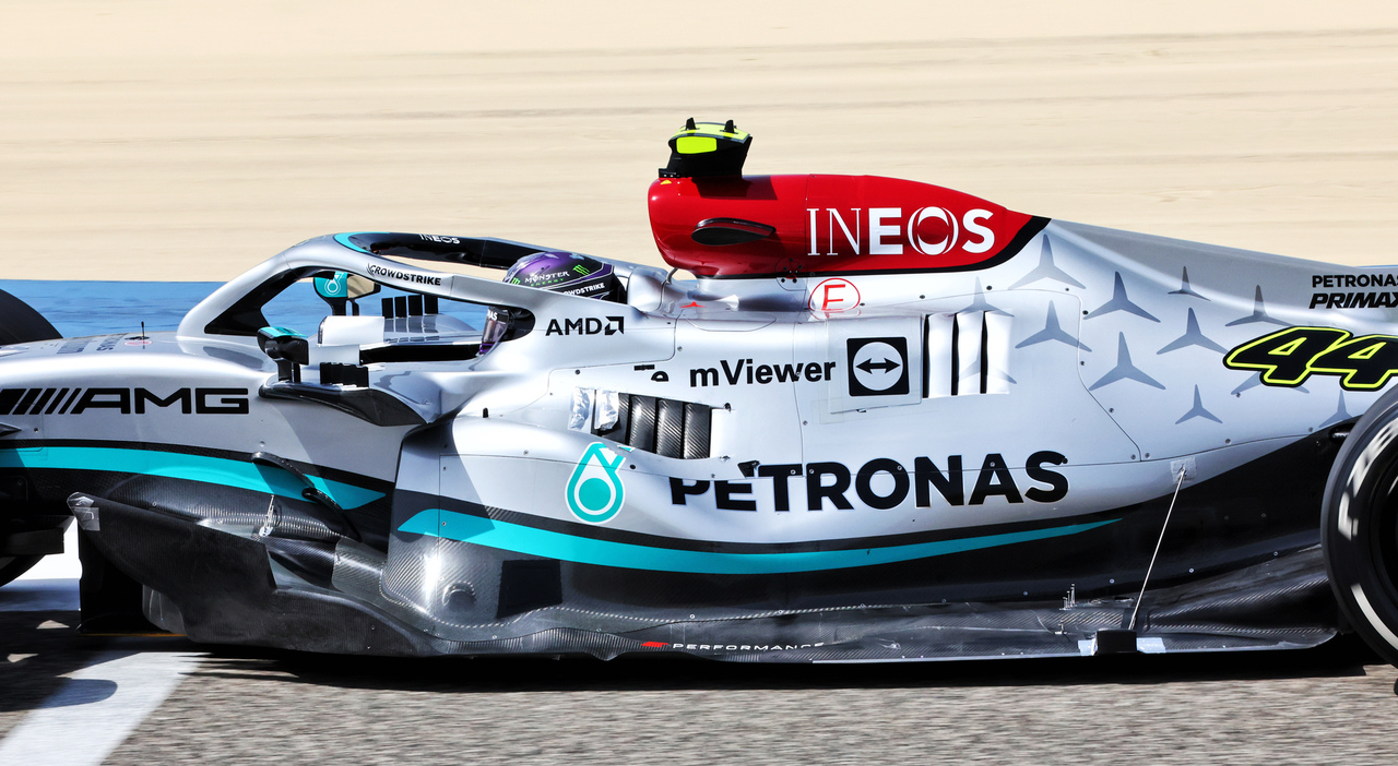 La nuova Mercedes F1 con le pance affilatissime