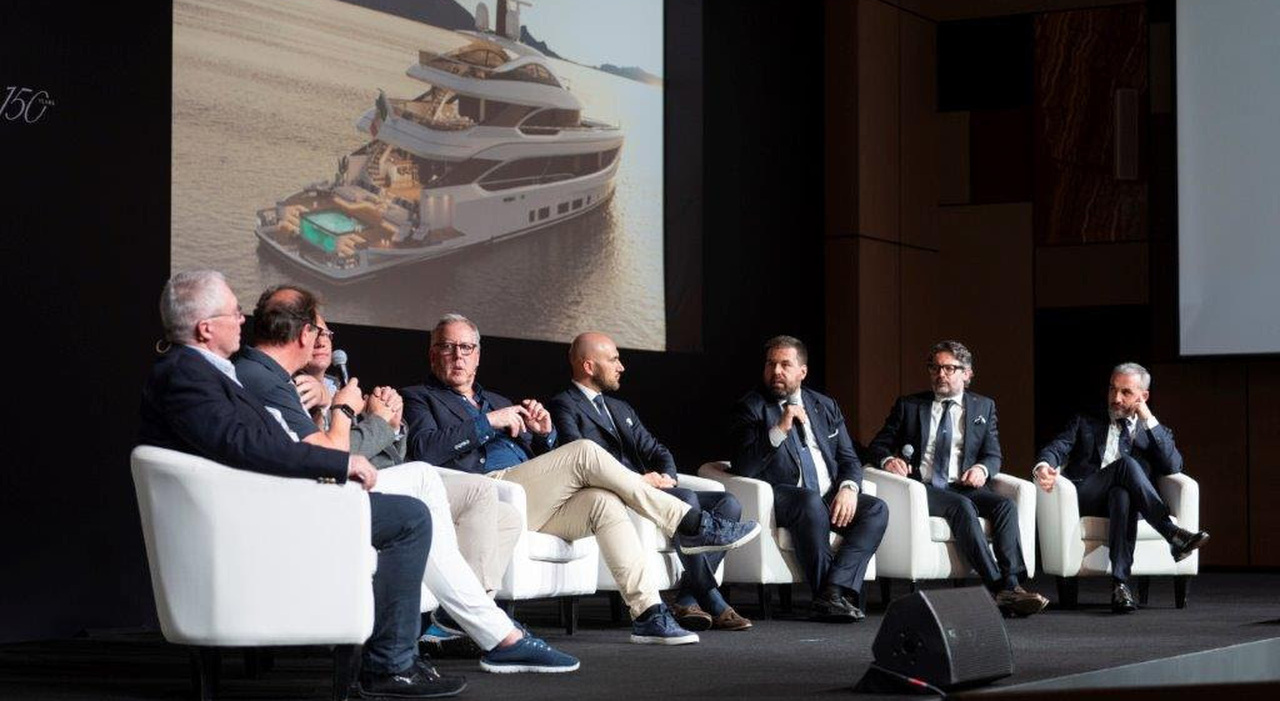 Benetti ha organizzato durante il salone nautico di Abu Dhabi, un confronto tra esperti del settore: due giornate di lavoro sulle innovazioni tecnologiche e di design