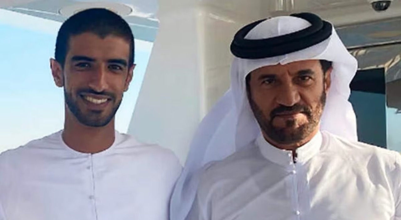 Il presidente della FIA Mohammed Ben Sulayem con il figlio Saif Muhammad bin Salim morto oggi in un incidente stradale a Dubai