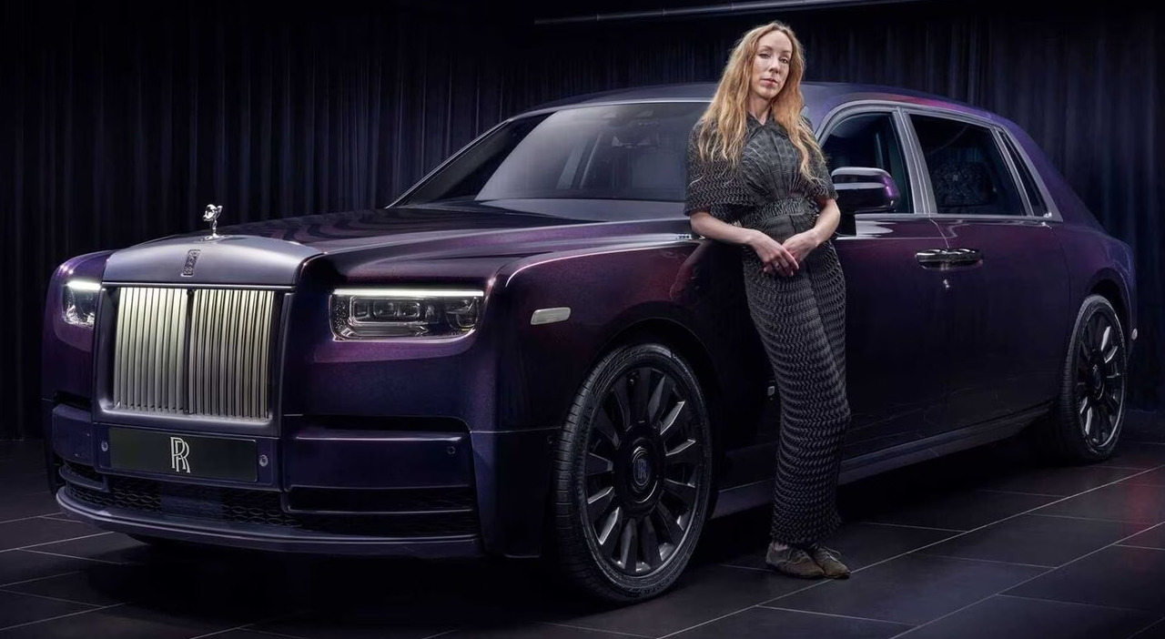 La Rolls-Royce Phantom Syntopia con la stilista olandese Iris van Herpen