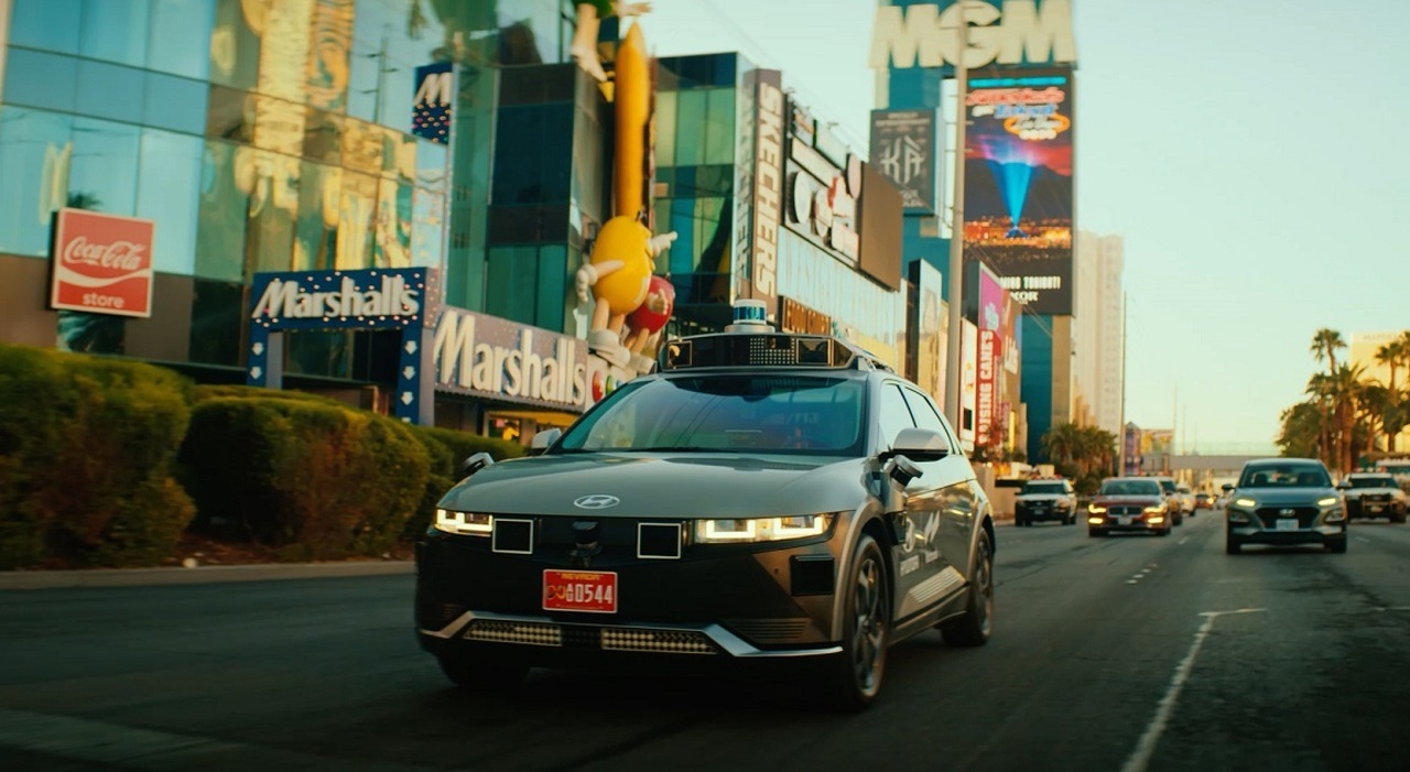 Un fotogramma del video del Robotaxi di Hyundai a Las Vegas