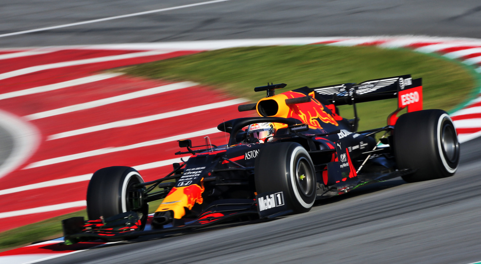 La Red Bull di Verstappen, squadra che ha sempre esasperato il concetto di carico aerodinamico