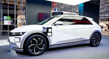 Hyundai, dal 2035 stop vendita auto termiche. A Monaco brand presenta impegno verso neutralità carbonica
