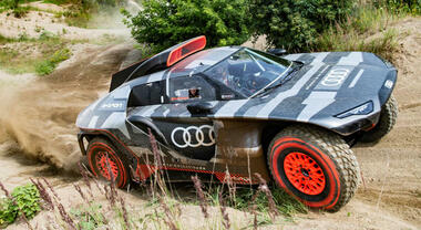 Audi RS Q e-tron, l'assalto alla Dakar 2022 si avvicina