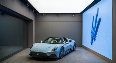 Casa Maserati inaugura il suo primo concept store a Milano